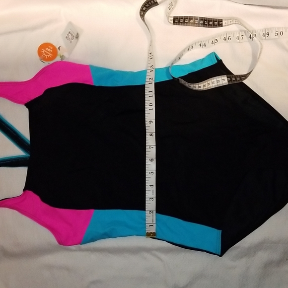 NWT ATHLETIC RACER BACK LINED MOLDED CUPS SWIM  UPF 50 RACER BACK SIZE MED - Picture 6 of 9